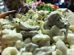 Pasta salade met champignons